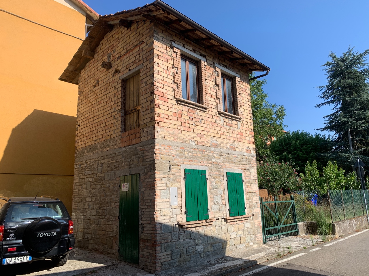 Casa indipendente in vendita a Vezzano Sul Crostolo (RE)