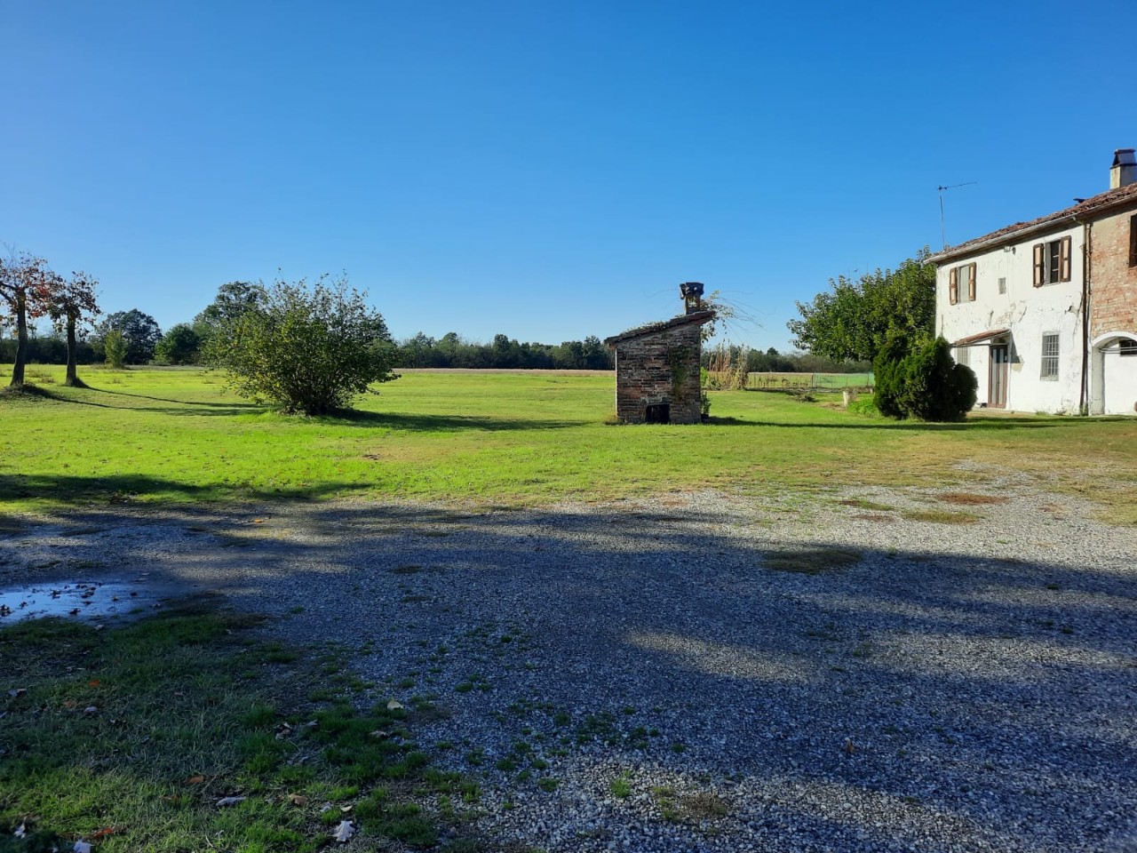 Azienda agricola in vendita a Gazzola (PC)