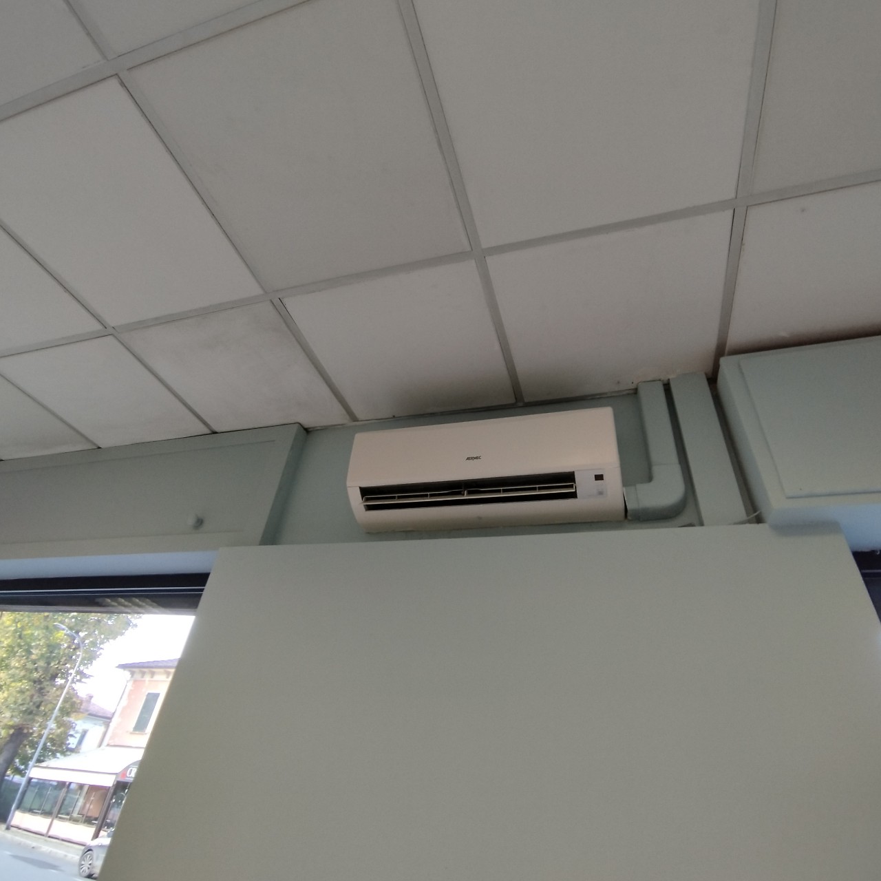 Negozio in vendita a Podenzano (PC)