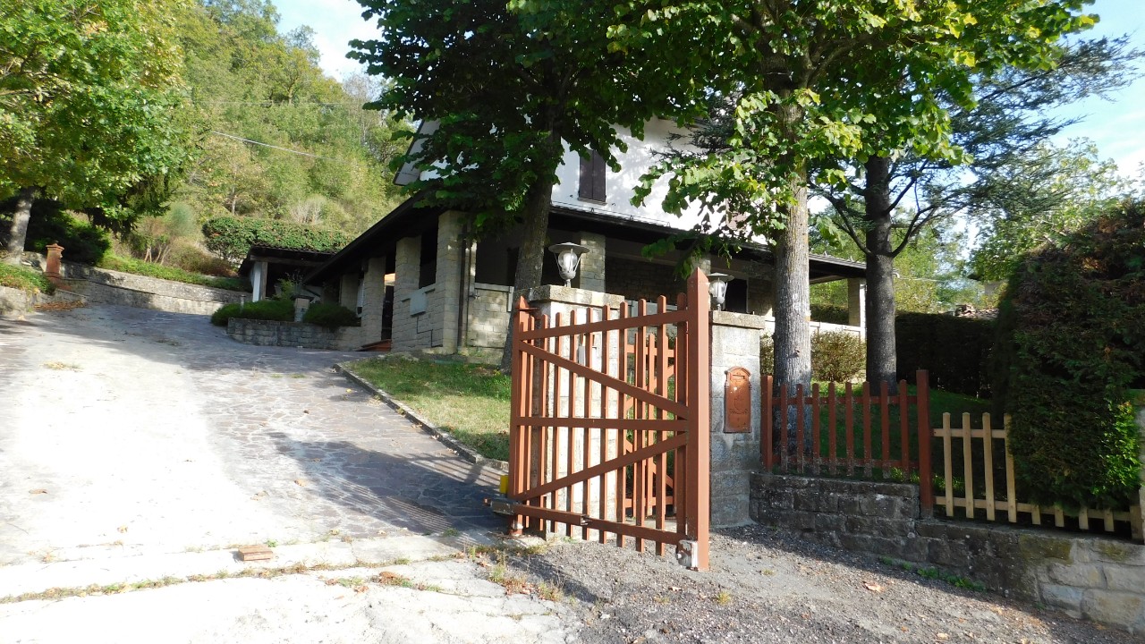 Villa in vendita a Neviano Degli Arduini (PR)