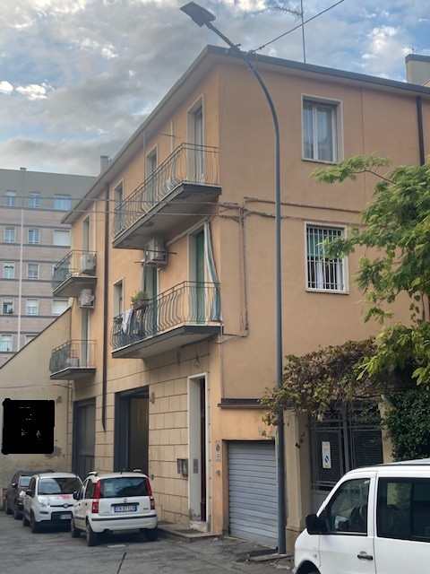 Vendita - Casa indipendente - Centro Storico - Bologna - € 1.050.000