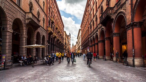 Affitto - Negozio - Centro Storico - Bologna - € 3.500