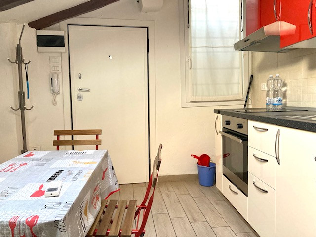 Vendita - Appartamento - Centro Storico - Bologna - € 170.000
