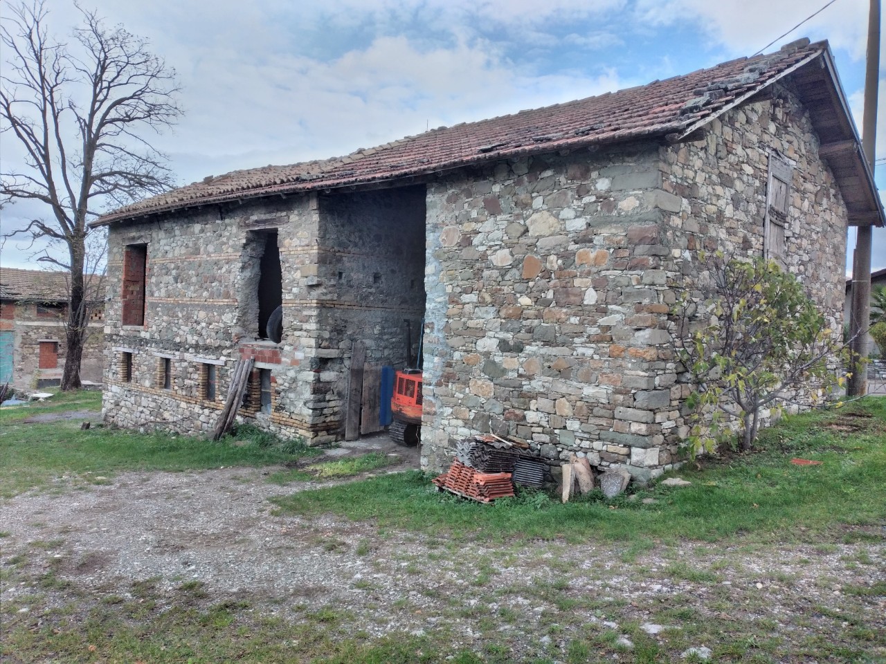 Rustico in vendita a Ventasso (RE)