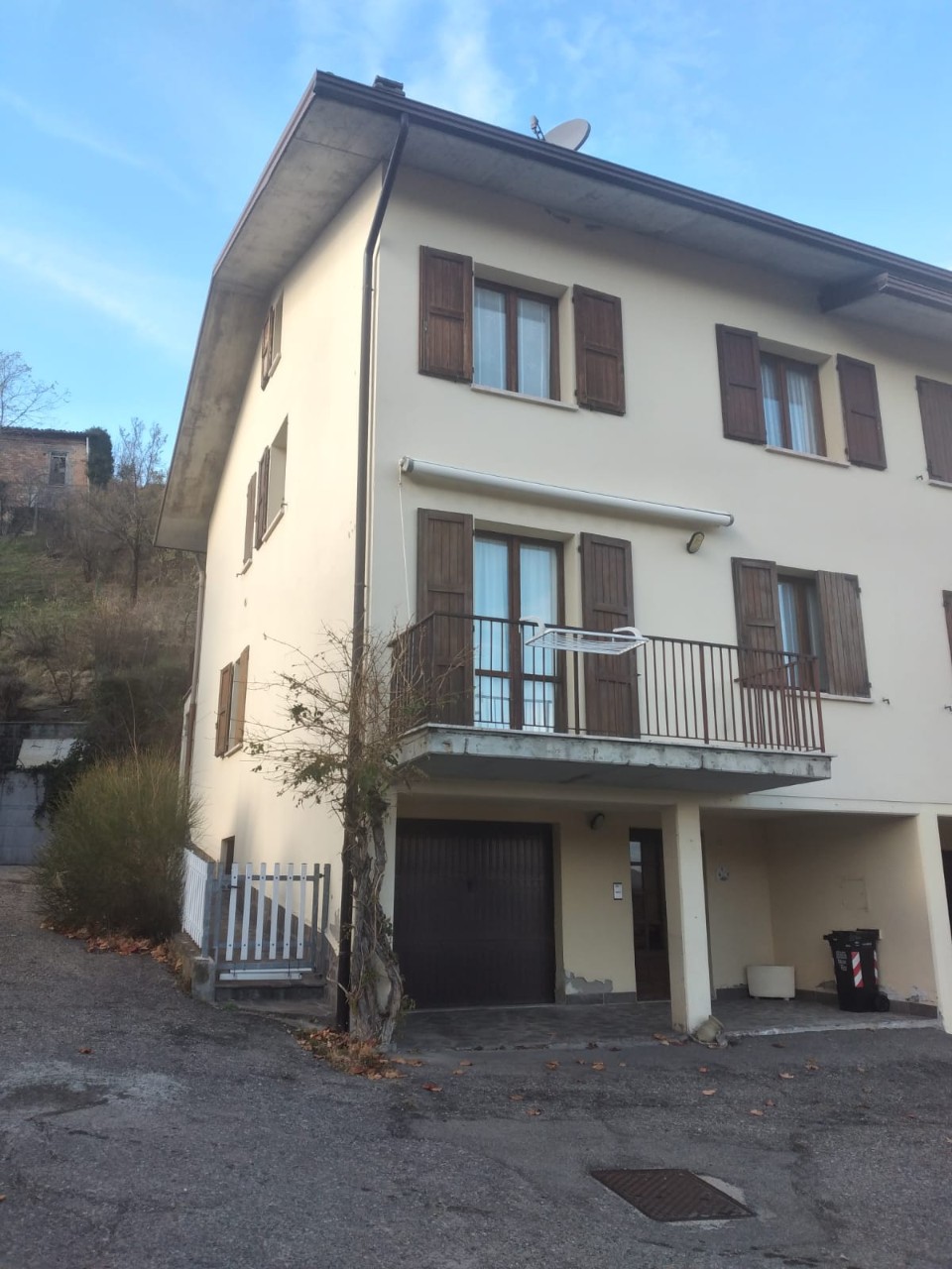Villetta a schiera angolare in vendita a Castelnovo Ne' Monti (RE)
