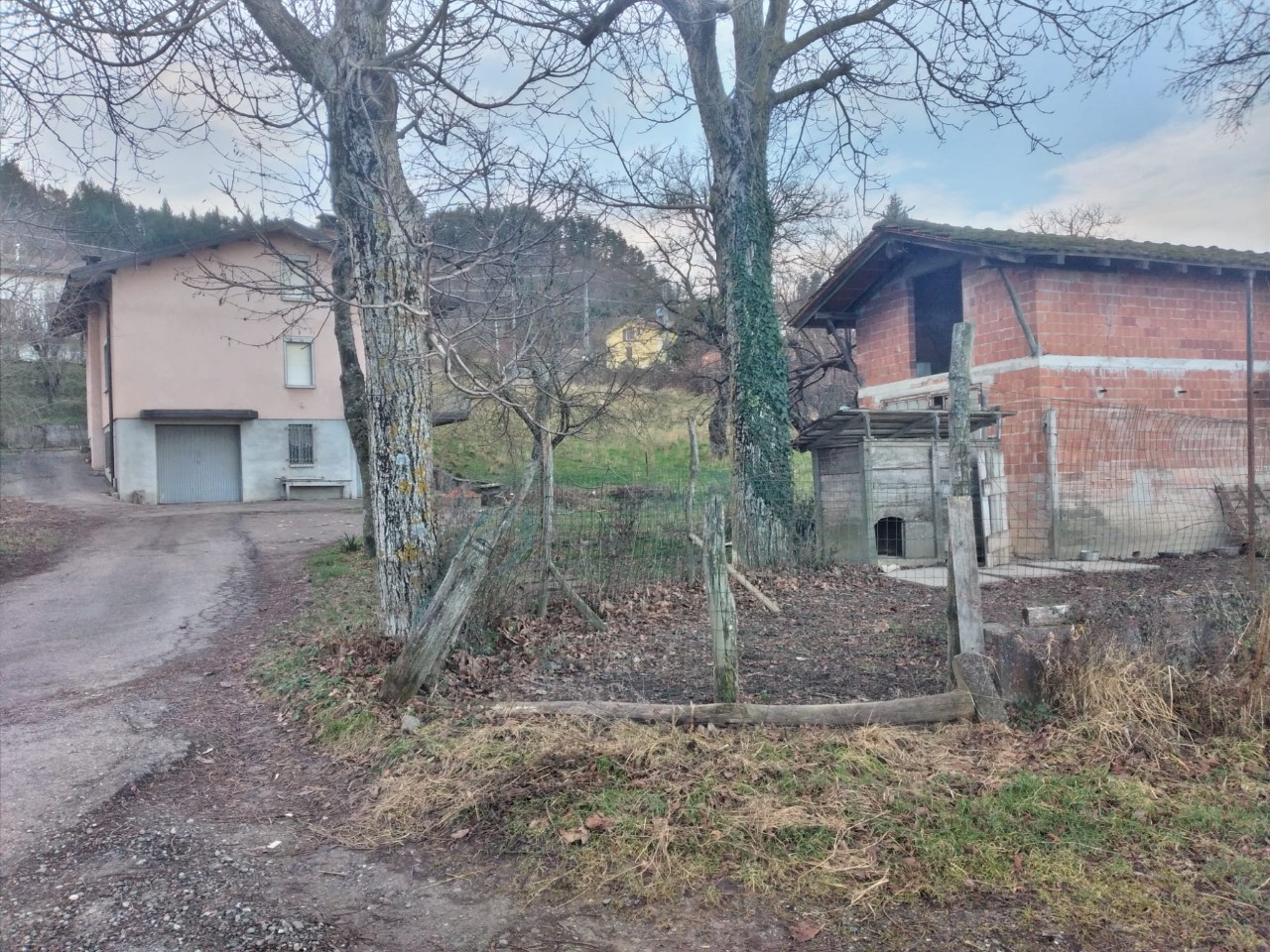 Casa indipendente in vendita a Castelnovo Ne' Monti (RE)