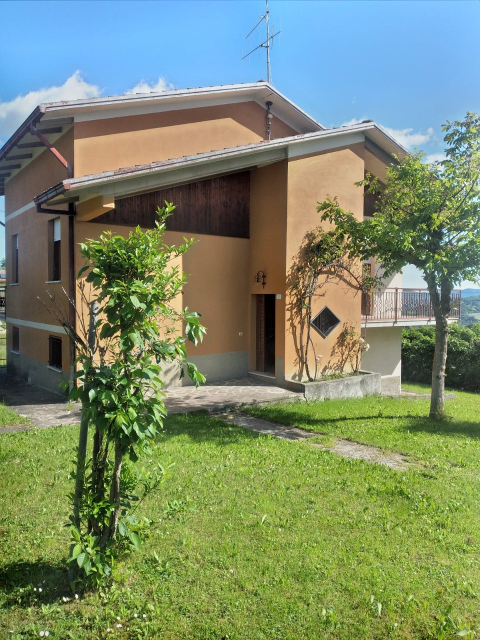 Casa indipendente in vendita a Villa Minozzo (RE)
