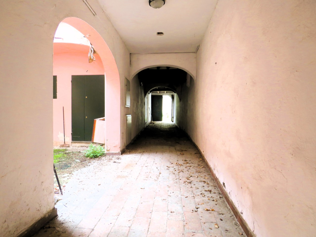 Palazzo in vendita a Reggio Nell'emilia (RE)