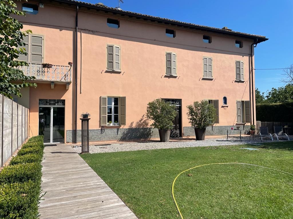 Casa indipendente in vendita a Malandriano, Parma (PR)