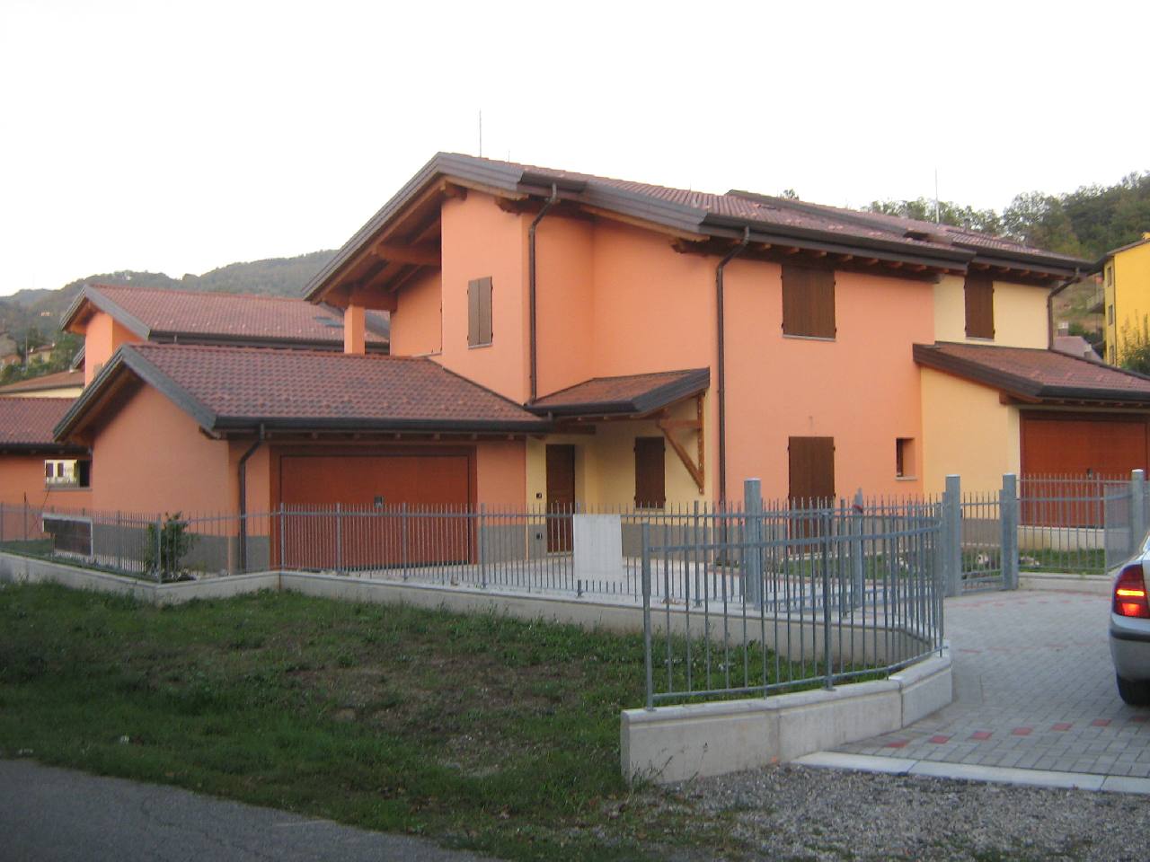 Vendita - Villa bifamiliare - Castiglione Dei Pepoli - Castiglione dei Pepoli - € 270.000