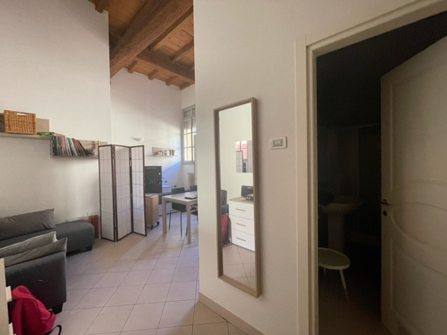 Affitto - Appartamento - Indipendenza - Bologna - € 800