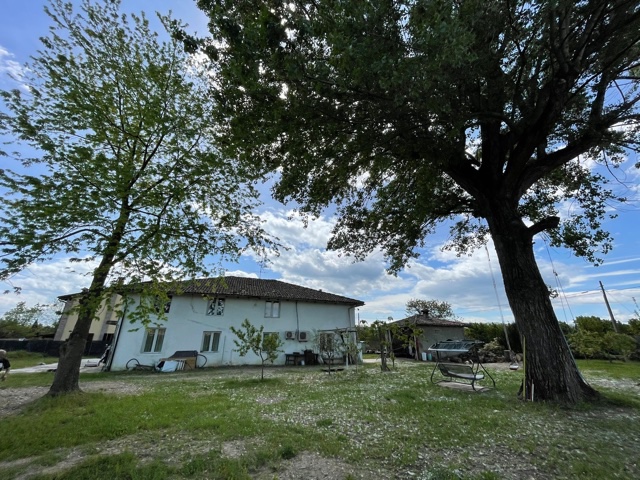 Casa indipendente in vendita a Valsamoggia (BO)
