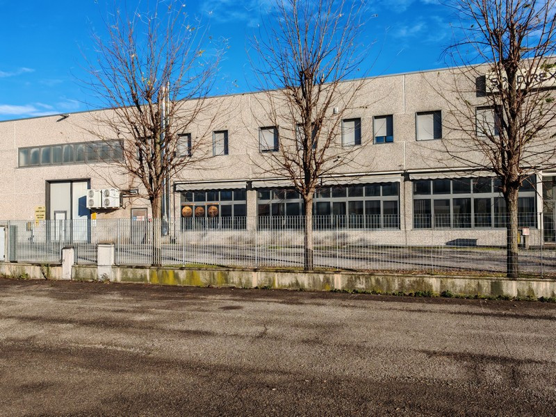Vendita - Capannone - Castel Guelfo - Castel Guelfo - € 1.250.000