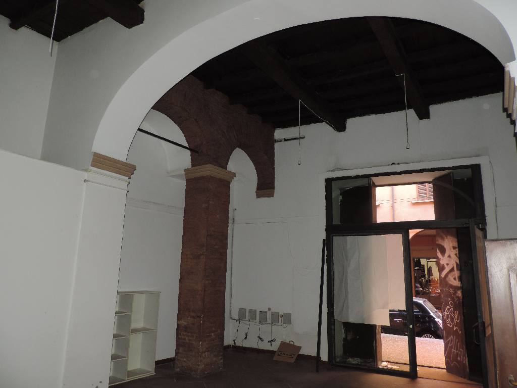 Vendita - Negozio - San Vitale - Bologna - € 220.000