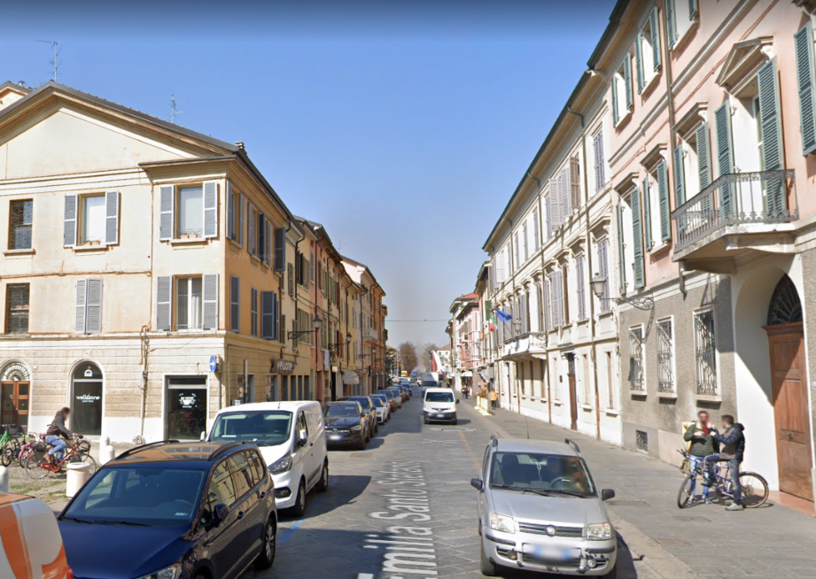 Negozio in affitto Reggio Emilia Zona Centro storico