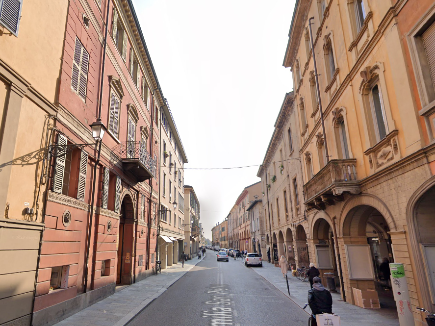 Appartamento in vendita Reggio Emilia Zona Centro storico