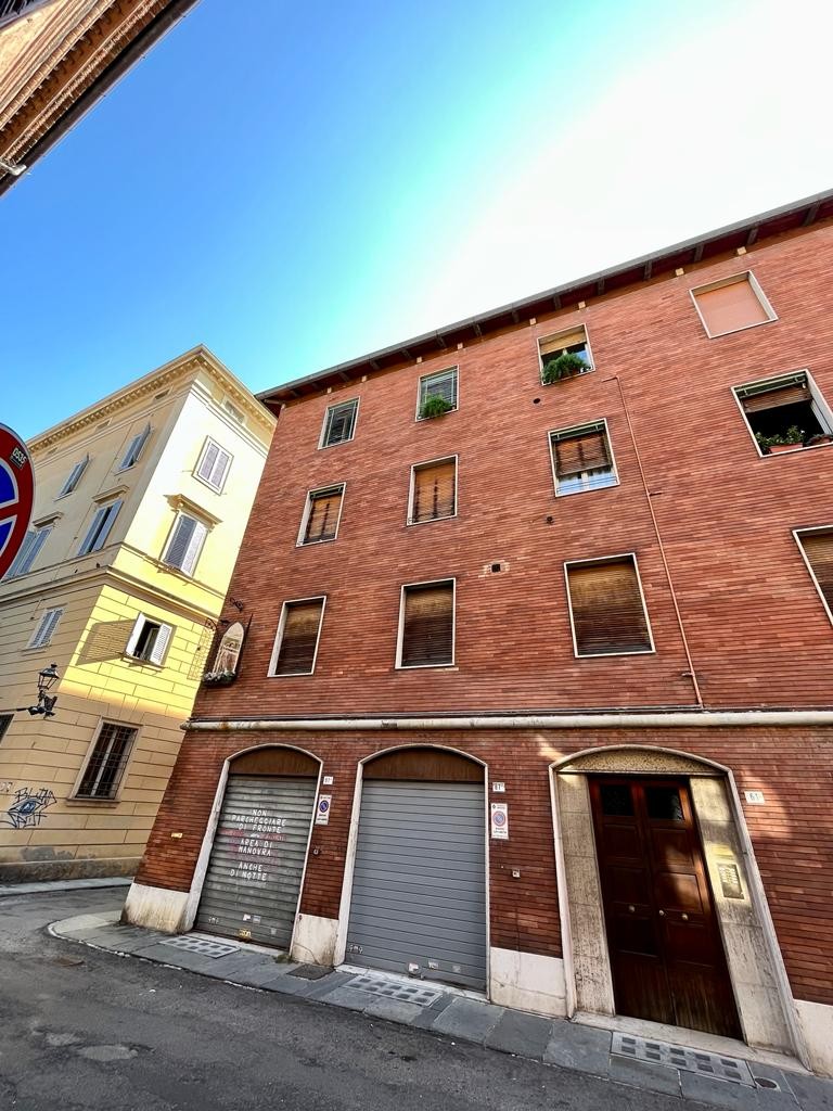 Appartamento in vendita Modena Zona Centro storico