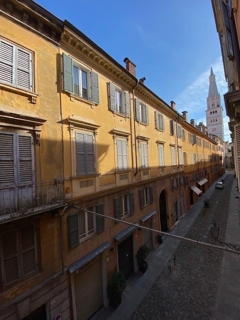 Appartamento in affitto Modena Zona Centro storico