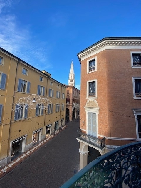 Ufficio in affitto Modena Zona Centro storico