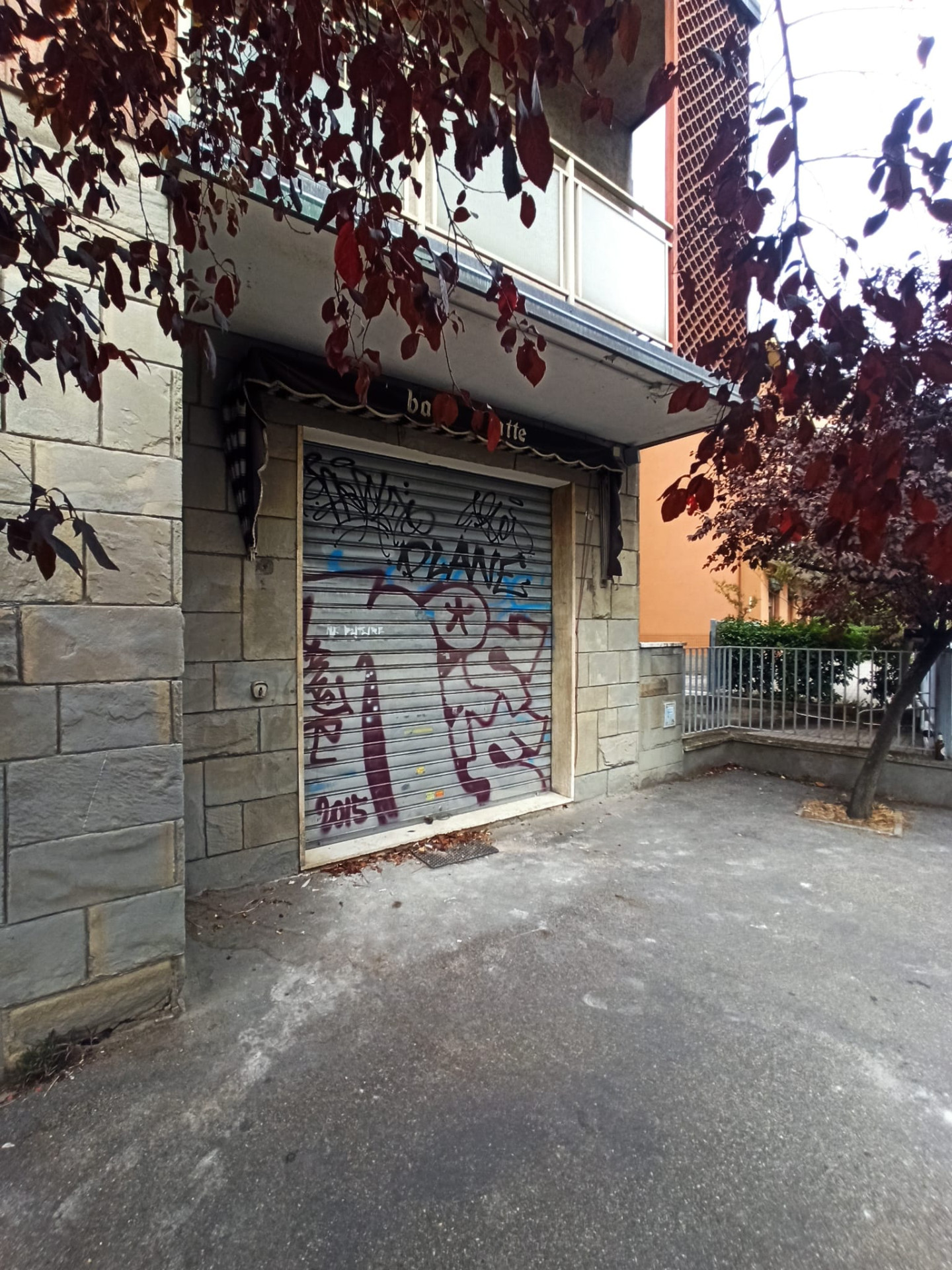 Negozio in affitto Bologna Massarenti