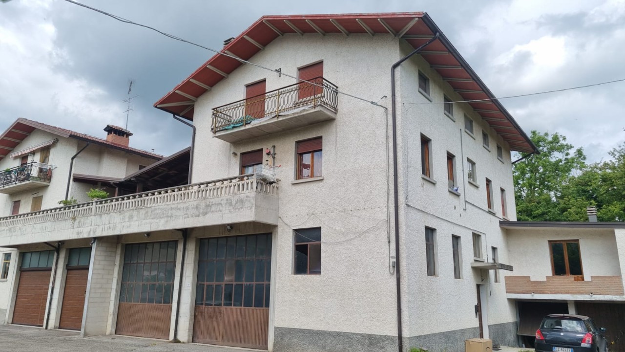 Porz. Di Casa in vendita Carpineti