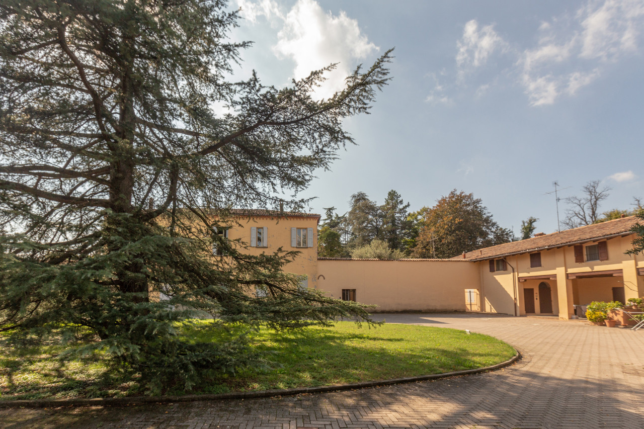 Villa Unifamiliare - Indipendente SAN LAZZARO DI SAVENA vendita  Borgatella  La Soffitta Studio immobiliare